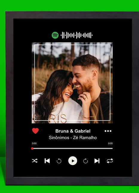 Site - Imagens página produto - Quadro SPOTIFY 2 - moldura preta - Casal 1 - 30x40
